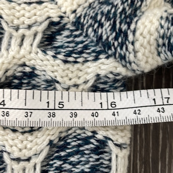 Club Monaco Crop Top Sweater NWOT Wool Blend - Picture 9 of 12